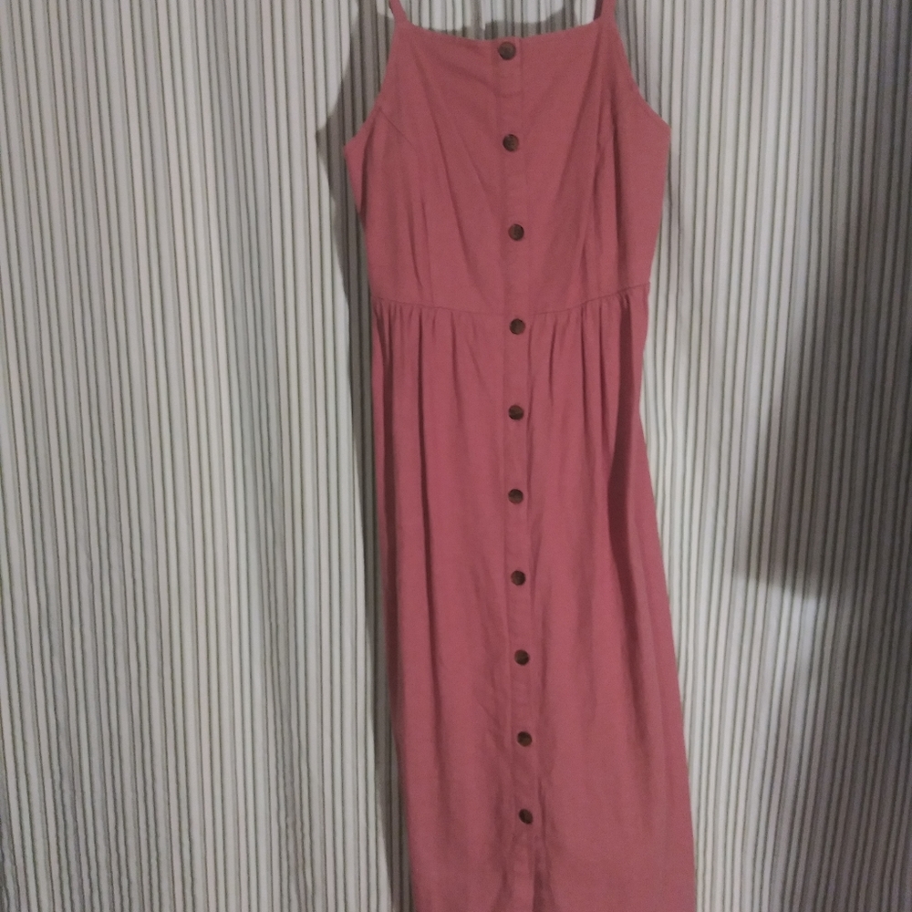 Adjustable straps, elastic back Overall long dress